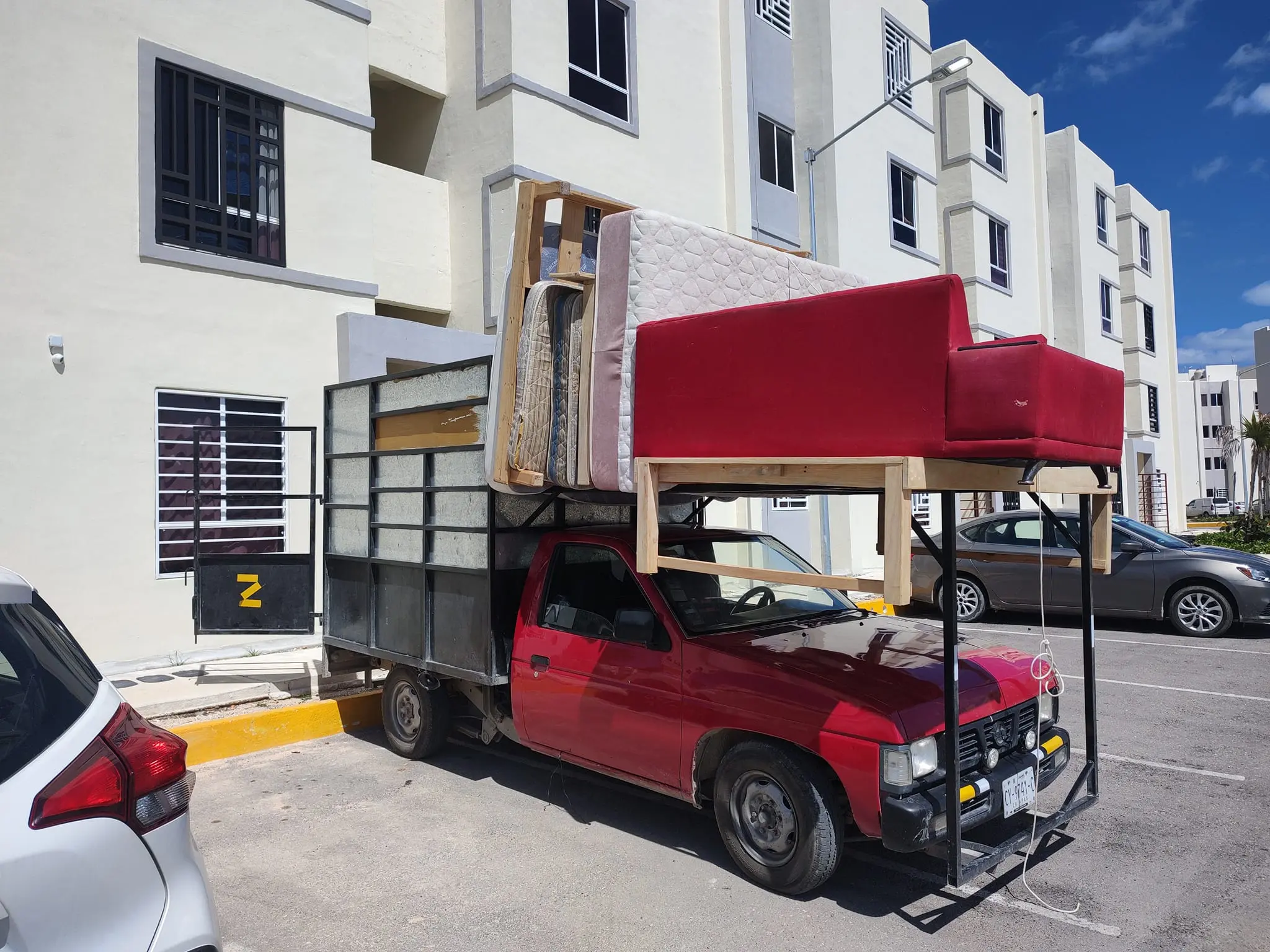 Camion de Fletes Querétaro y Mudanzas